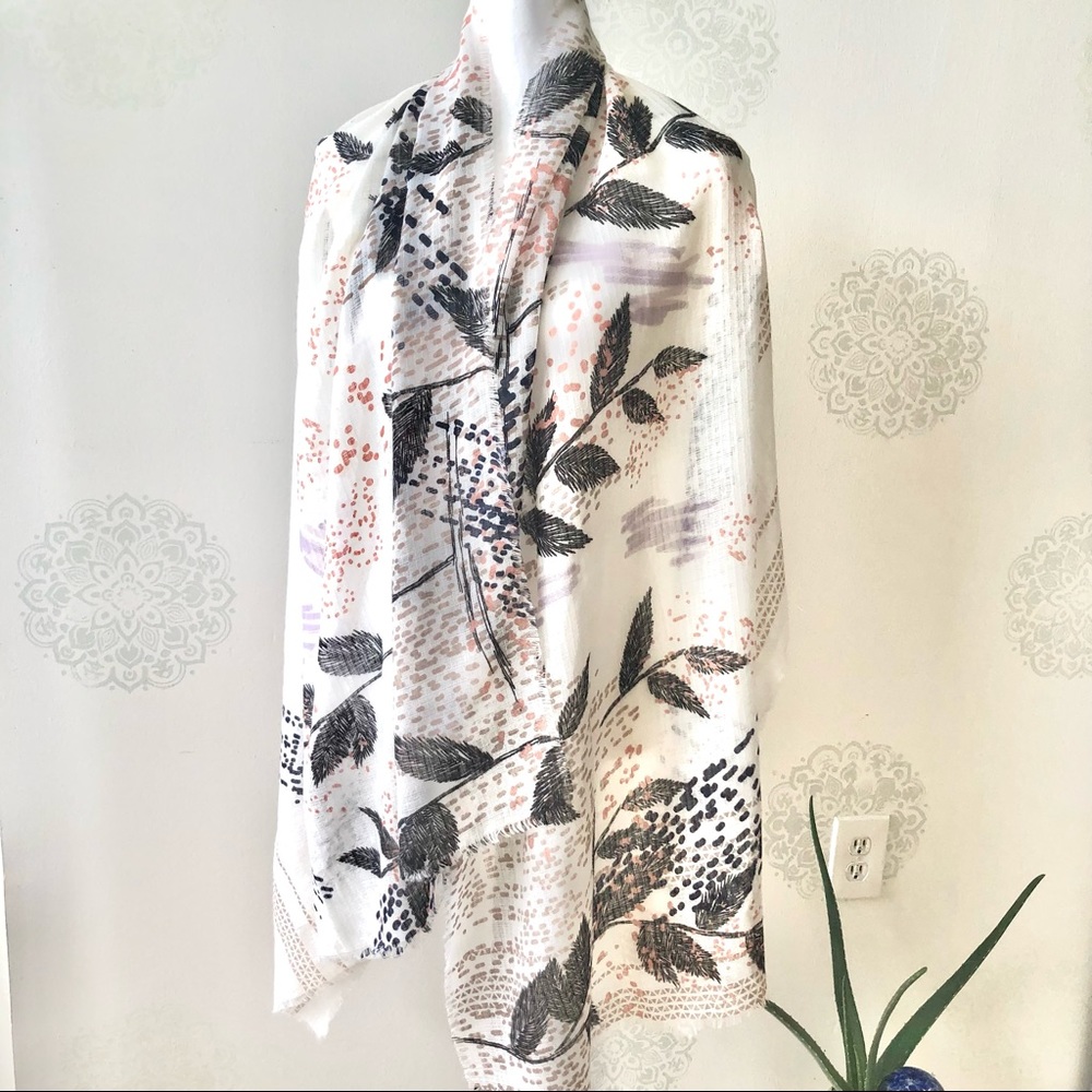 Cotton Blend Leaf Motif Shawl Wrap